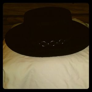 Unisex black hat